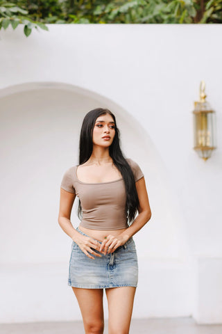 BELLA SQUARE NECK BASIC TOP