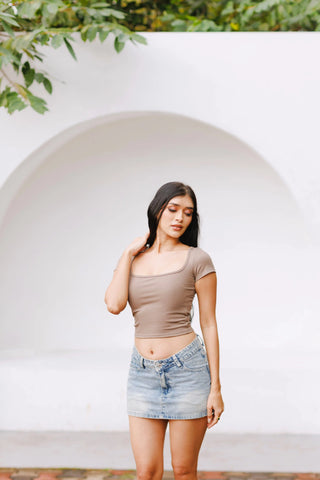 BELLA SQUARE NECK BASIC TOP