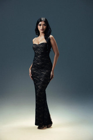 LUNA HEARTLINE LACE GOWN - BLACK